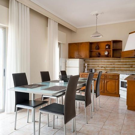 Pleasures House Kavala Apartment Екстериор снимка