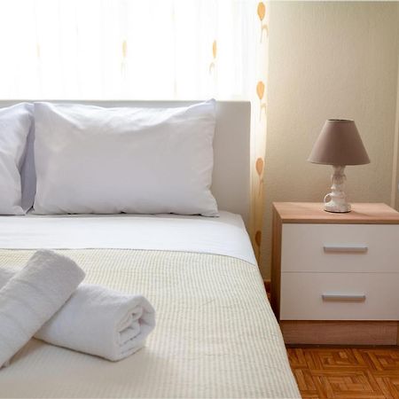Pleasures House Kavala Apartment Екстериор снимка